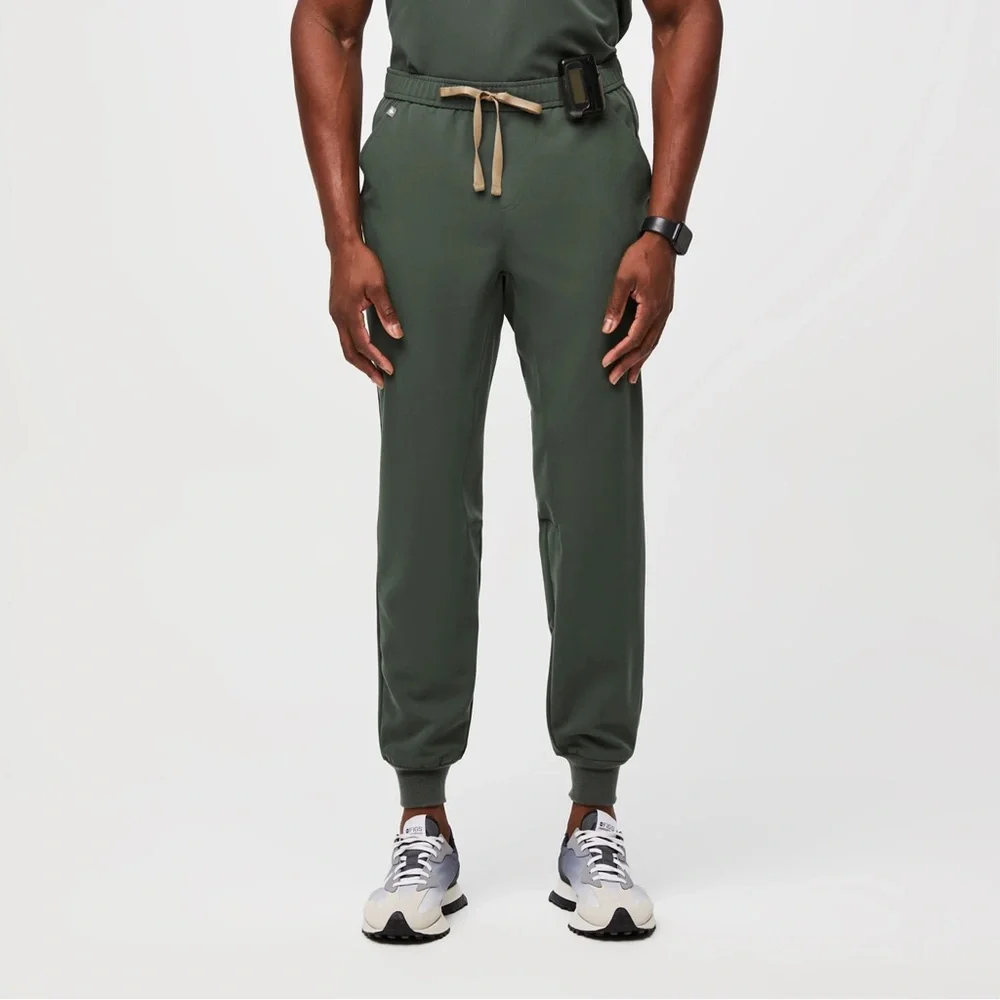 Figs Men's Tansen Jogger Scrub Pants in Moss
